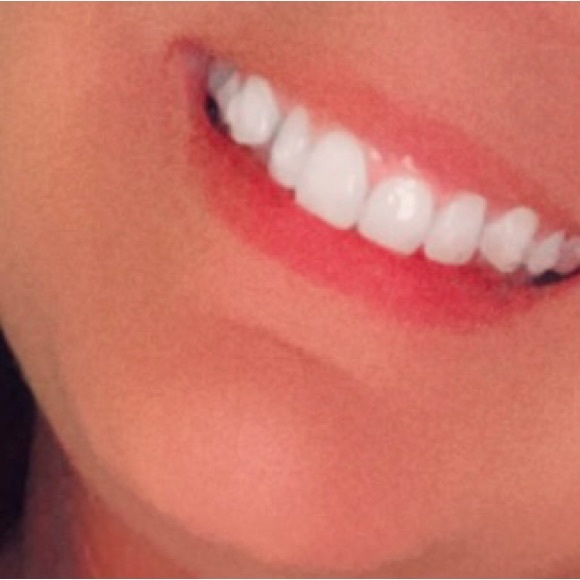 Whitening paste! - Picture 3 of 8